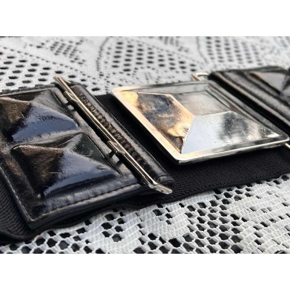 Vintage 1980s Wide Elastic Waist Belt Silver Geometric Buckle Black Patent Glam - Picture 2 of 8